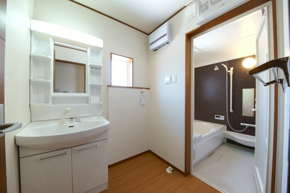 Same specifications photo (bathroom). Example of construction (same specifications)
