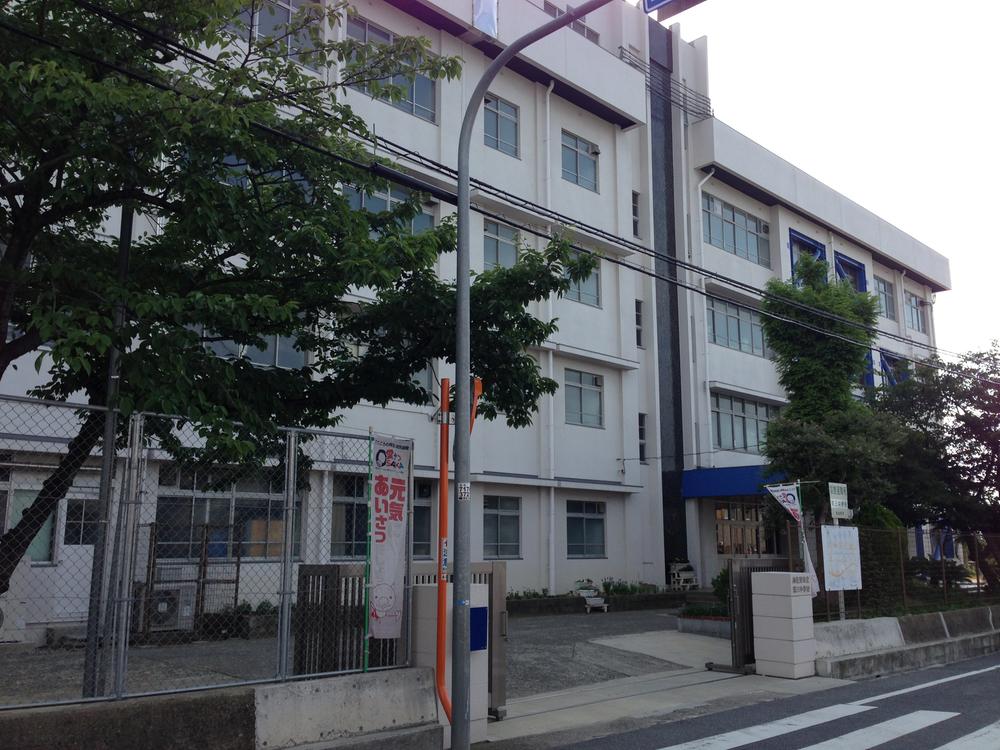 Junior high school. Izumisano 493m to stand third junior high school