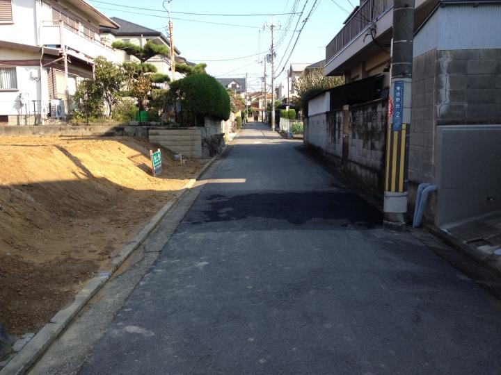 Local photos, including front road. Local (12 May 2013) Shooting