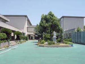 Primary school. Izumisano 1108m to stand center elementary school