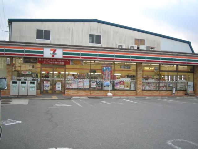 Convenience store. Seven-Eleven Izumisano Matsukazedai store up (convenience store) 896m