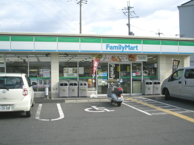 Convenience store. FamilyMart Izumisano Kamikawaraya store up (convenience store) 280m