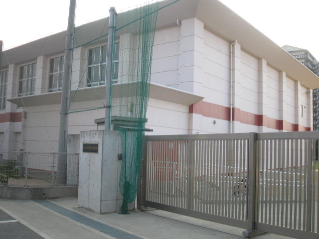 Primary school. 453m to Izumisano Municipal North and Central Elementary School (elementary school)