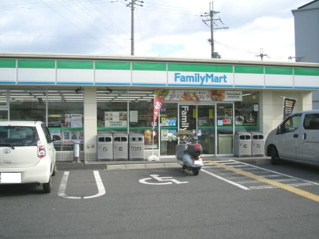 Convenience store. FamilyMart Izumisano Kamikawaraya store up (convenience store) 1387m