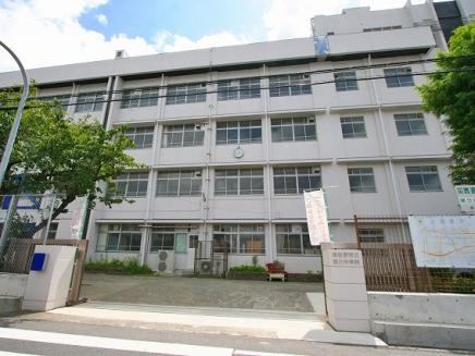 Junior high school. Izumisano 1150m to stand third junior high school