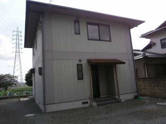 Local appearance photo. Land 92.87 square meters.