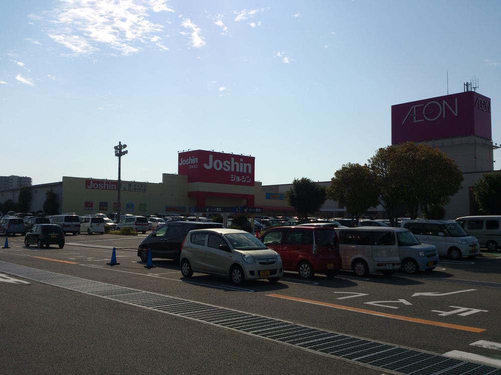 Home center. Joshin Hineno store consumer electronics retailer, which is the hotel's in the 1601m large shopping mall to. You can use the shopping incidentally to the shopping mall.