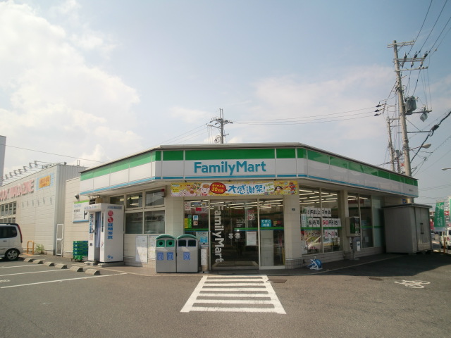 Convenience store. FamilyMart Izumisano Matsubara store up (convenience store) 203m