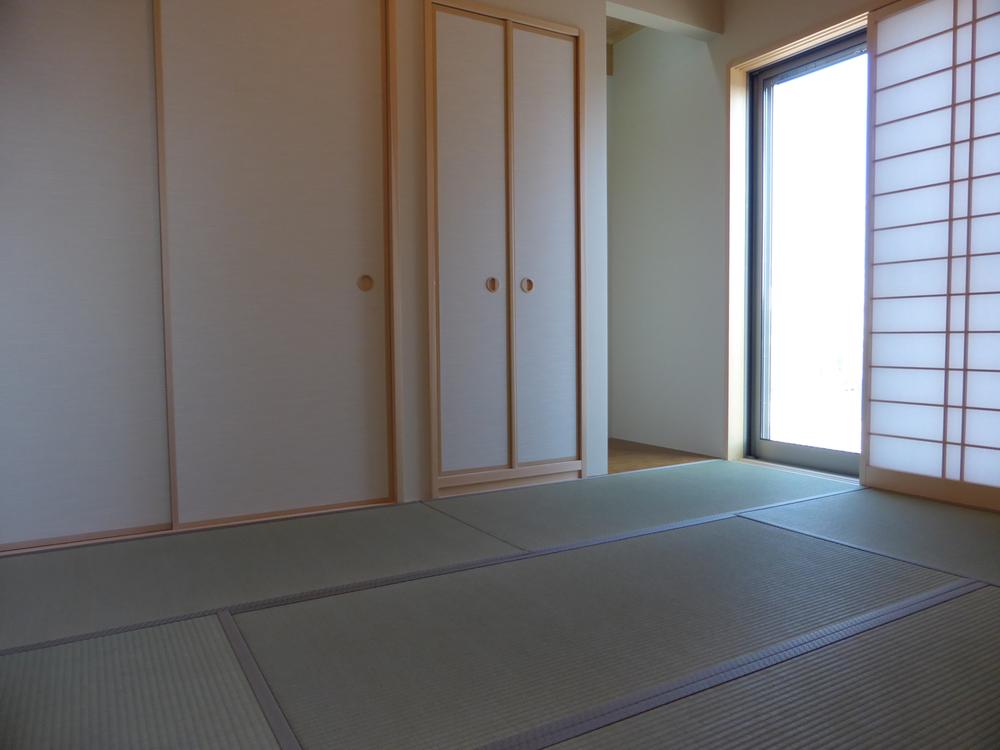 Other. Convenient Japanese-style room even when the visitor. Since the closet also, It can be stored and refreshing.
