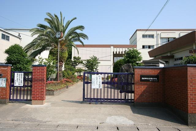 Primary school. Chonan to elementary school 810m