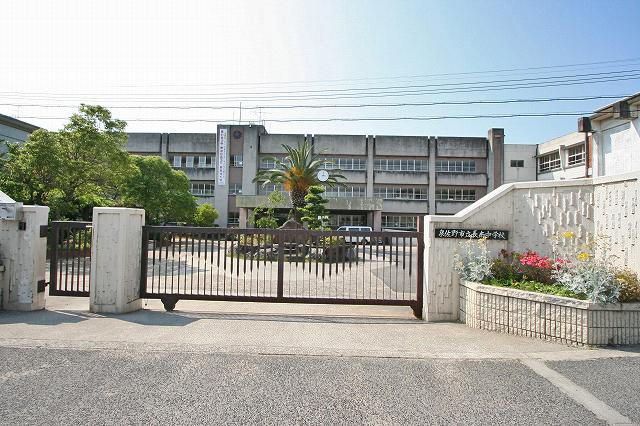 Junior high school. Chonan 810m until junior high school