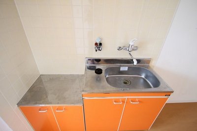 Kitchen. Two-burner gas stove installation Allowed