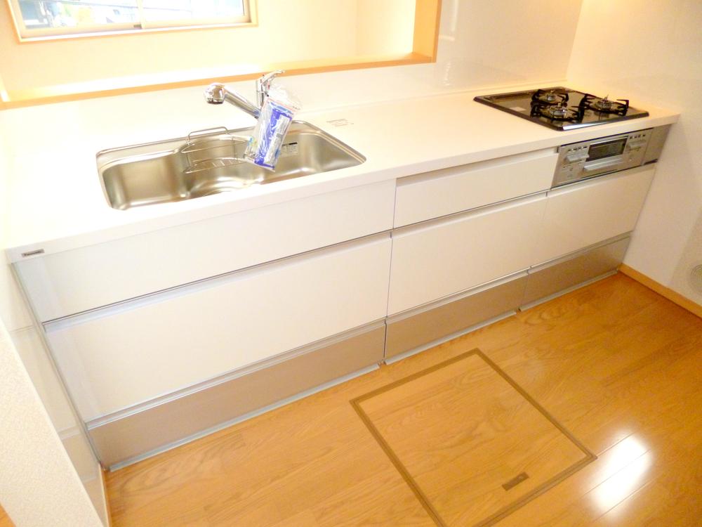 Same specifications photo (kitchen)