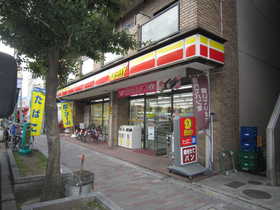 Convenience store. Daily Yamazaki Kadoma Sakaemachi store up (convenience store) 160m
