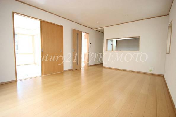 Living. Open-minded LDK! ! Spacious 16 Pledge! !