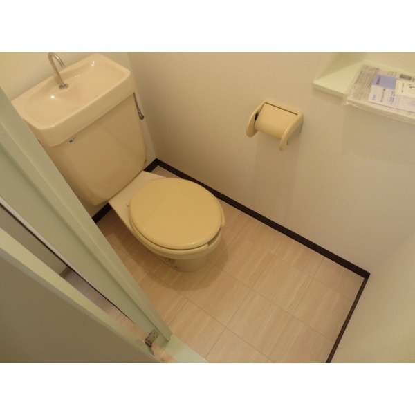 Toilet