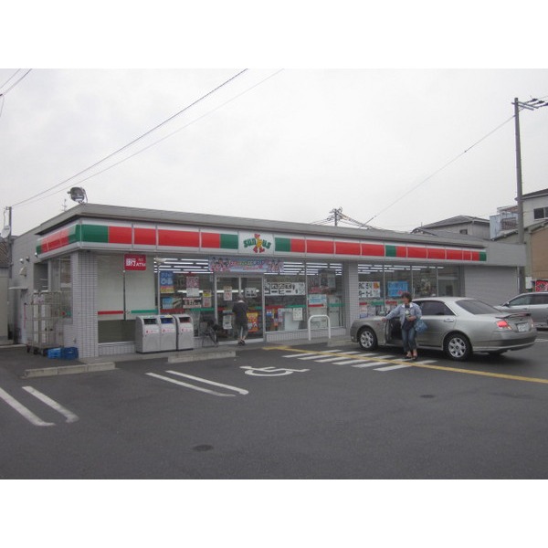Convenience store. Thanks Osaka Kadoma Mitsujima store up (convenience store) 141m