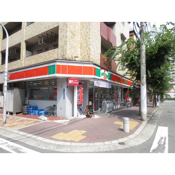 Convenience store. Thanks Kadoma Shimbashi up (convenience store) 98m