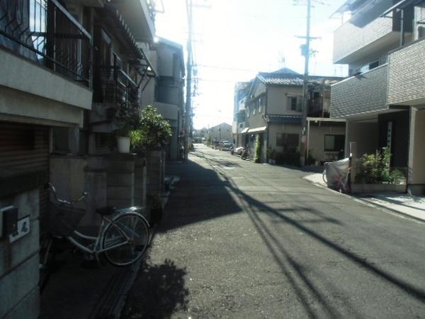 Other. Easy parking in front of the road spacious