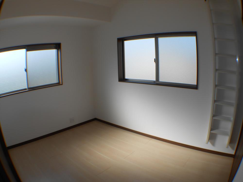Non-living room.  ☆ Of the loft with this room is well-ventilated also good may be day two-plane window