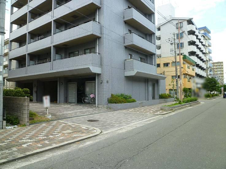 Local appearance photo