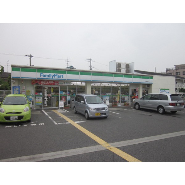 Convenience store. FamilyMart Kadoma Mitsujima store up (convenience store) 575m
