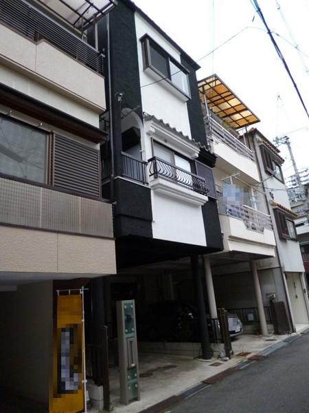 Local appearance photo.  ☆ wood ・ Steel three-story Is 4DK