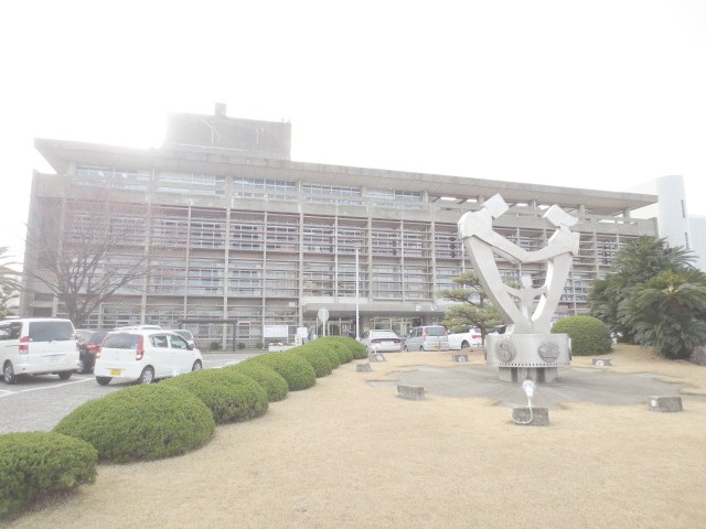 Government office. 1436m to Kaizuka City Hall (government office)