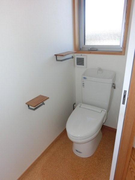 Toilet. Second floor Indoor (12 May 2012) shooting