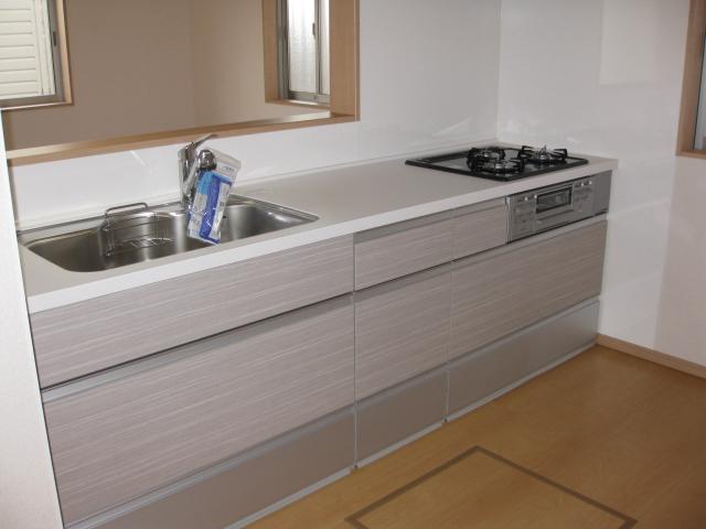 Kitchen. It bounces the conversation face-to-face kitchen \ (^ o ^) /