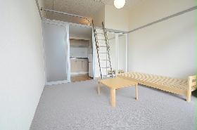 Living and room. Arusokku security rooms (free)