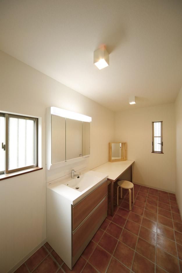 Spacious wash room. Space of the room, which was to ensure the housework space of mom Model house
