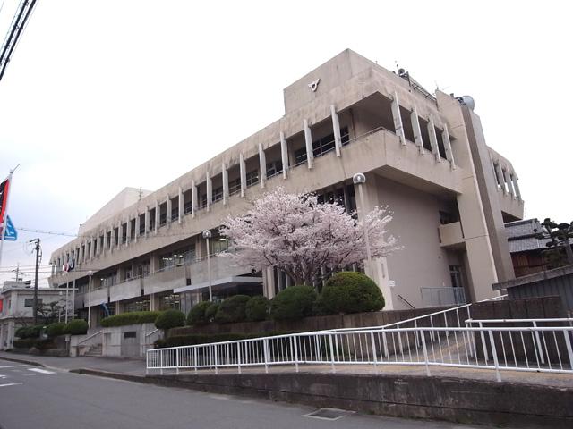 Government office. Katano 2020m to city hall