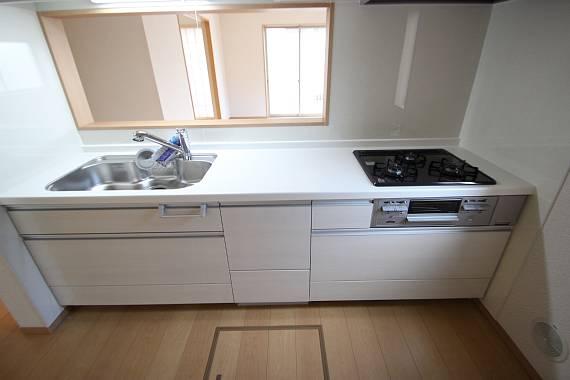 Kitchen. Convenient all-sliding! !