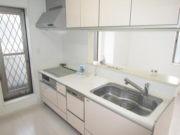 Kitchen. Easy-to-use kitchen!