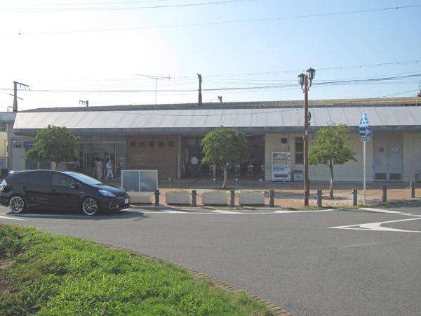 Other. JR Gakkentoshisen Kawachi-Iwafune Station 8 min. Walk