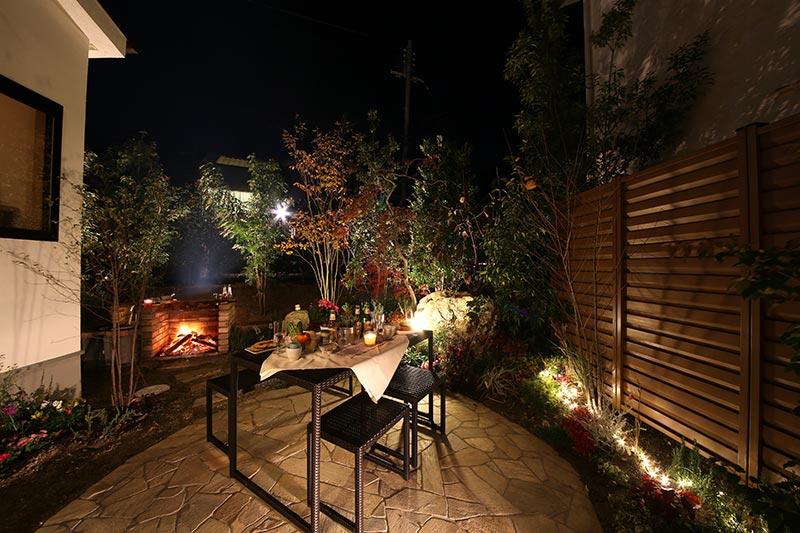 Garden. Garden space that can barbecue, Outdoor seating perfect for a favorite family (No. 2 locations)