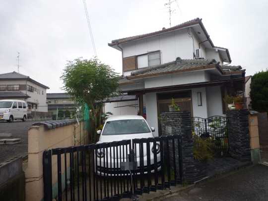 Local appearance photo. Shoot the building from the north side.