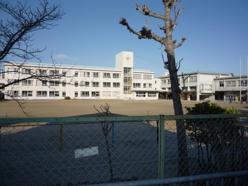 Primary school. 296m to Katano Municipal Hoshida elementary school (elementary school)