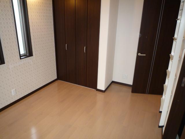 Non-living room. 3 Kaikyoshitsu beige flooring! 