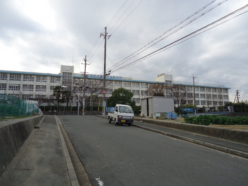 high school ・ College. Osaka Prefectural Kaorike hill high school (high school ・ NCT) to 4636m