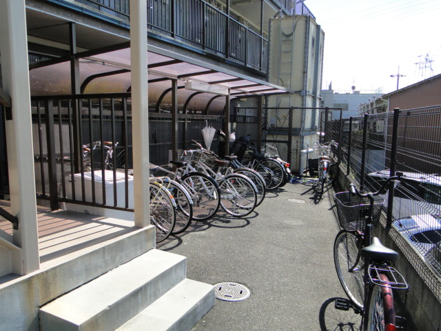 Other common areas. bicycle, Moped bike will put. 