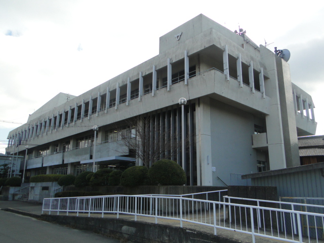 Government office. Katano 600m to City Hall (government office)