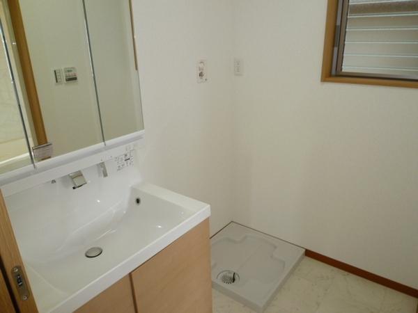 Wash basin, toilet. Three-sided mirror, Dressed also smoothly with wash basin shower