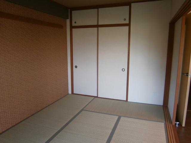 Other introspection. Japanese-style room 6 tatami, Tatami mat is already sorting.