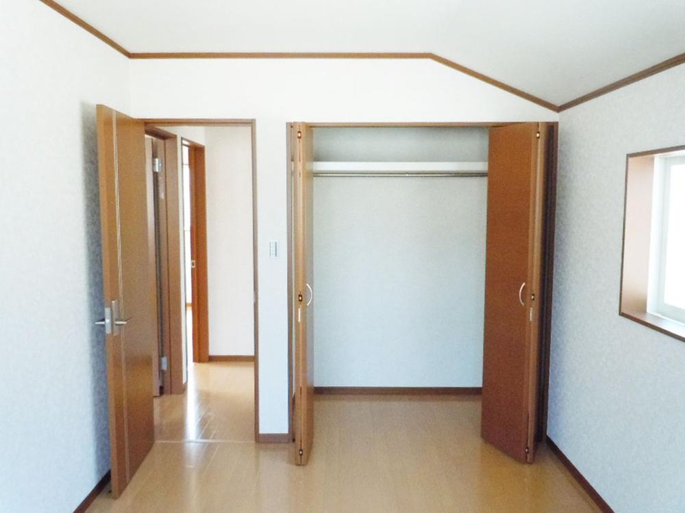 Same specifications photos (Other introspection). Floor All rooms that relaxed the. Since the housing are substantial, You can also use the more widely the room! (The company example of construction photos)