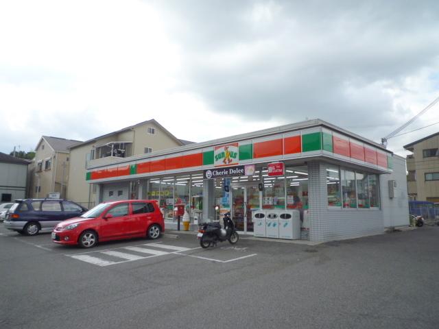 Convenience store. 210m until Thanksgiving Kawachinagano Kono Machiten (convenience store)