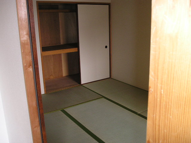 Other. Japanese-style room, There closet.