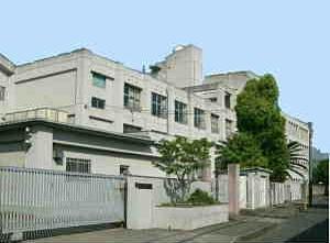 Primary school. Municipal Toko to elementary school 560m