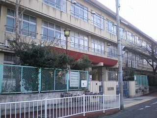 Junior high school. Gwangyang 648m until junior high school (junior high school)